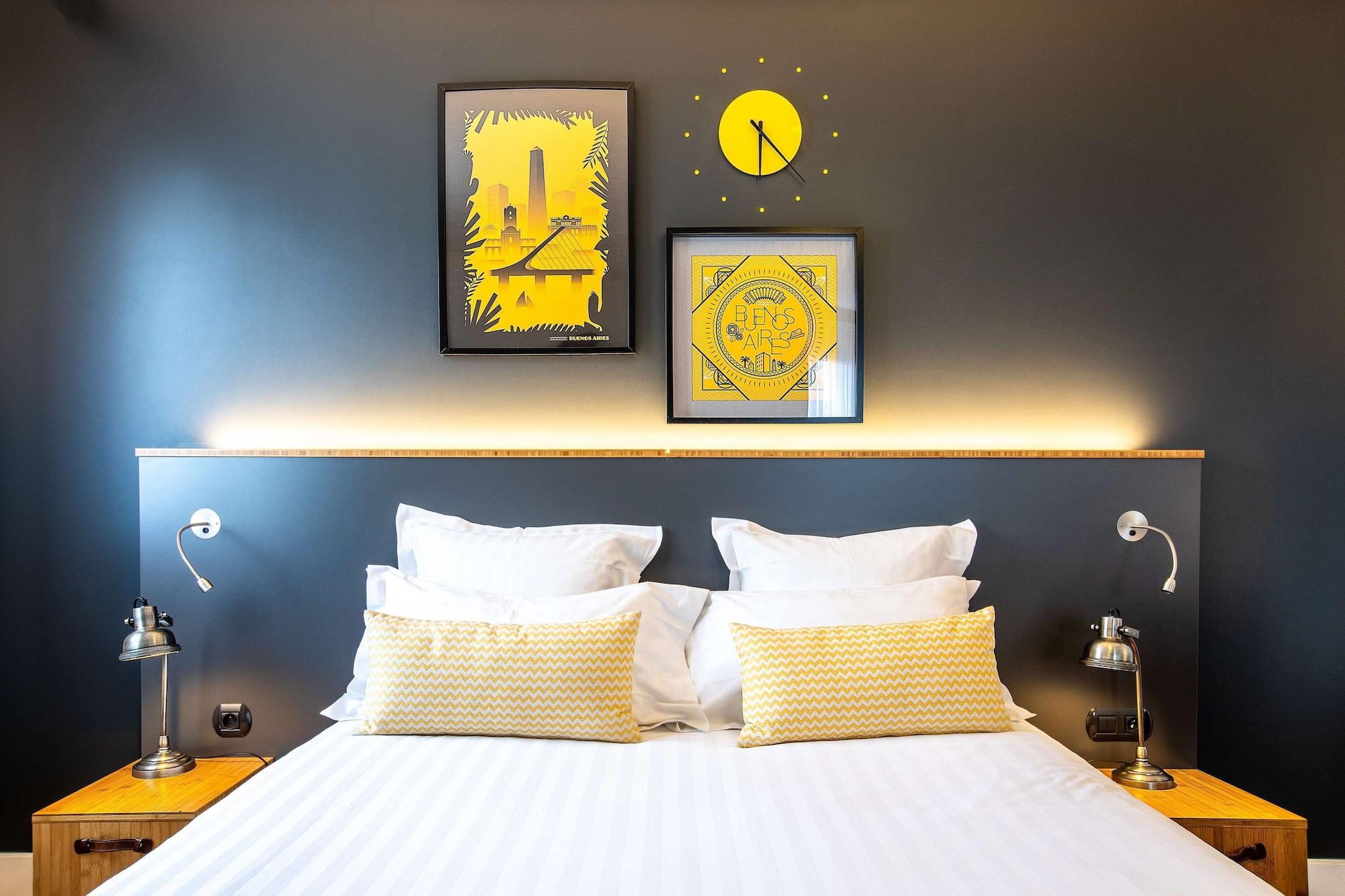 Best Western Plus Suitcase Paris La Defense Буа-Коломб Экстерьер фото