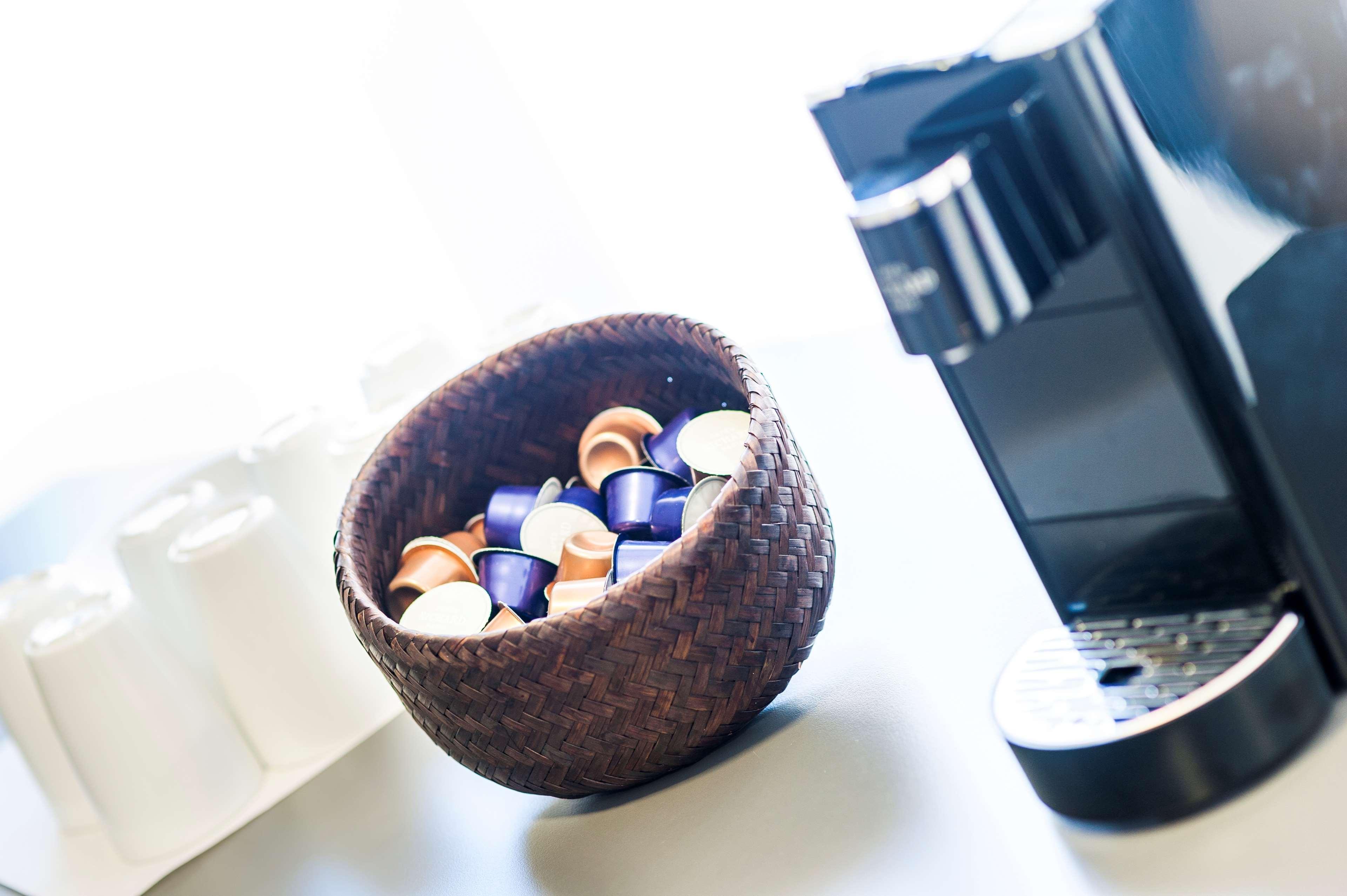 Best Western Plus Suitcase Paris La Defense Буа-Коломб Экстерьер фото