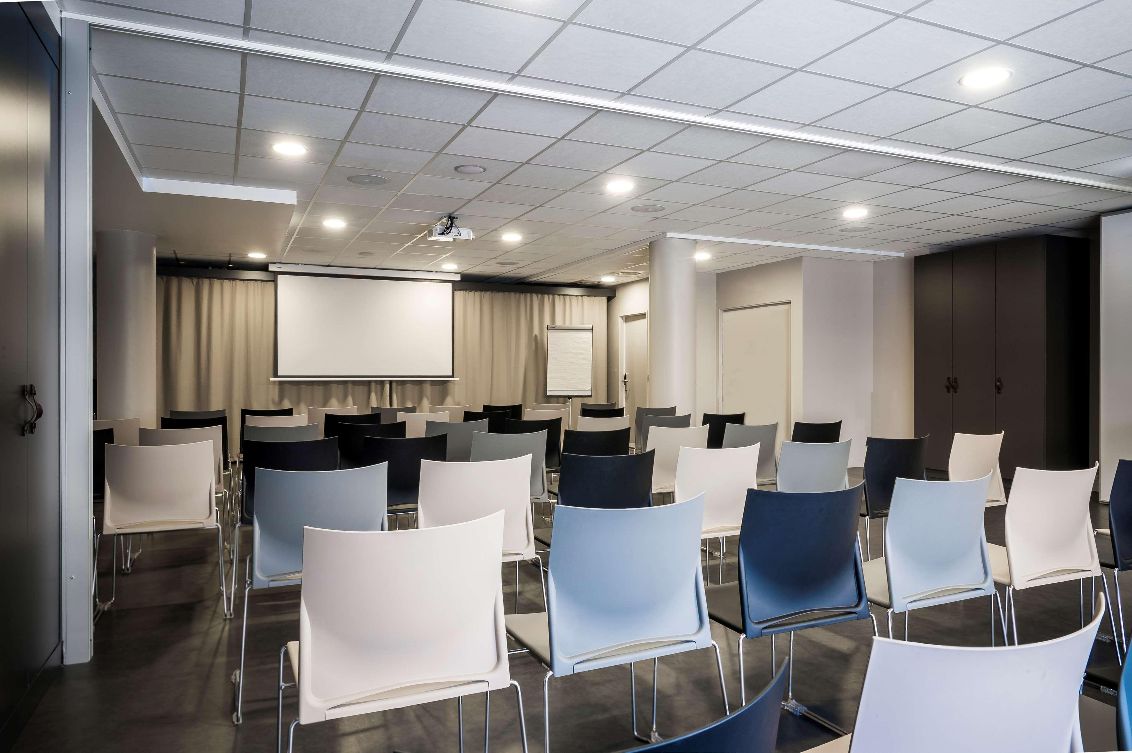 Best Western Plus Suitcase Paris La Defense Буа-Коломб Экстерьер фото