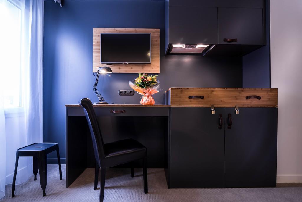 Best Western Plus Suitcase Paris La Defense Буа-Коломб Экстерьер фото