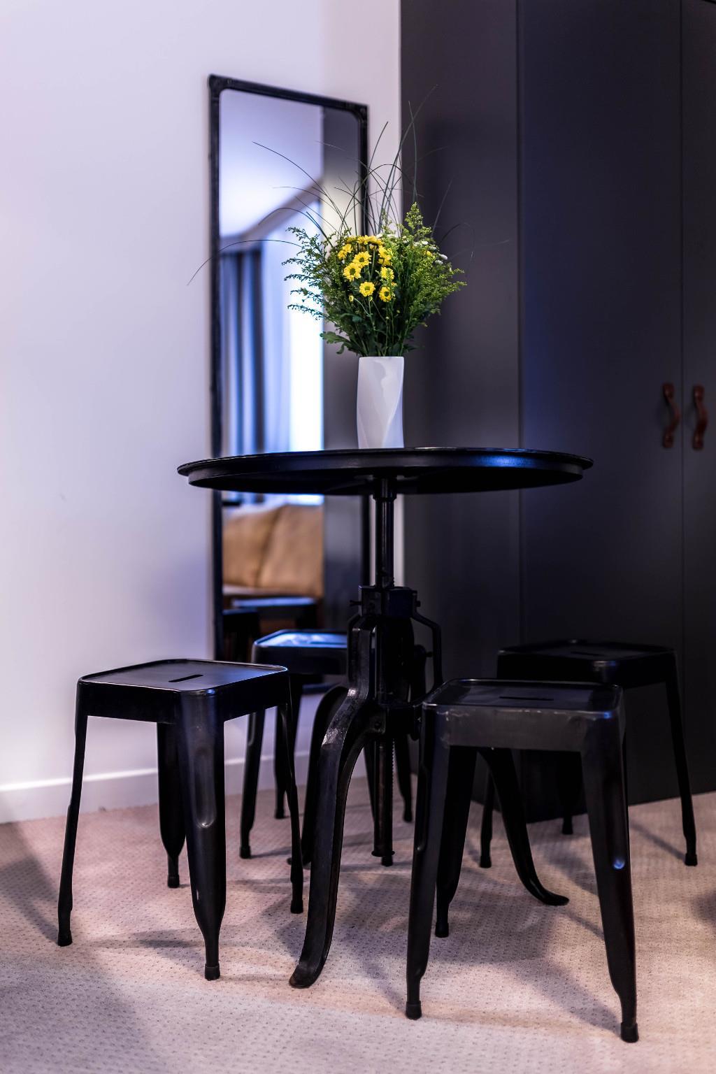 Best Western Plus Suitcase Paris La Defense Буа-Коломб Экстерьер фото